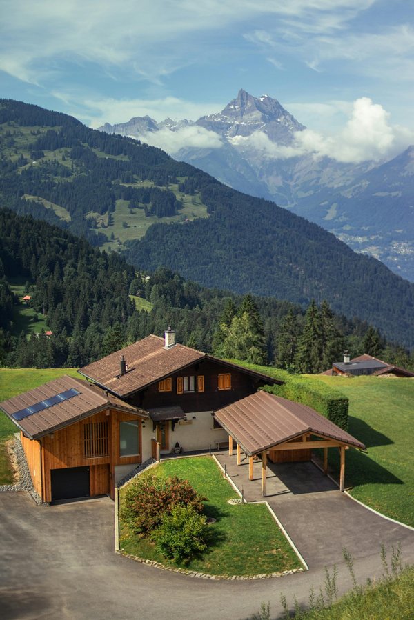 Carport en normandie : protection et style pour votre véhicule